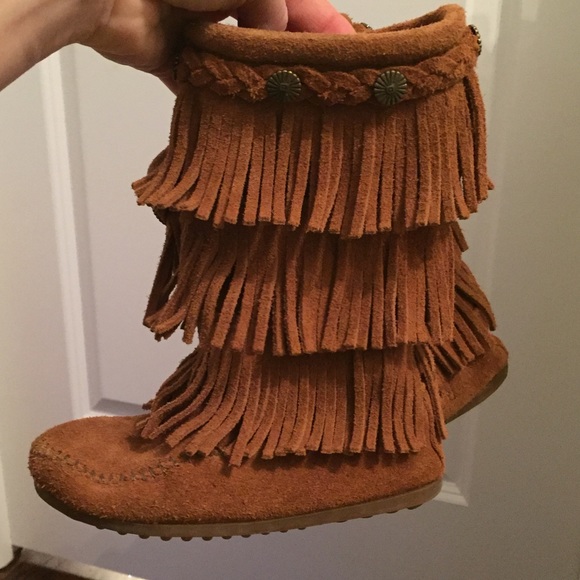 minnetonka girls boots